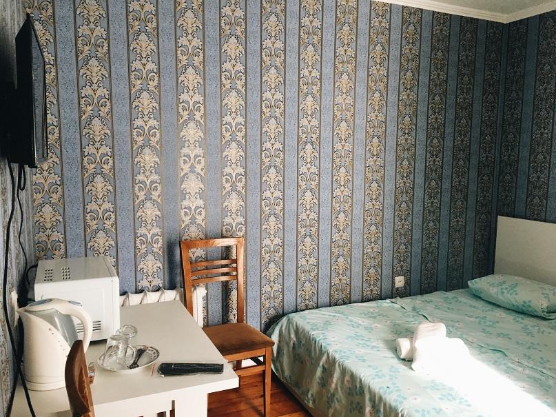 Holiday Hostel House Bisjkek Eksteriør billede